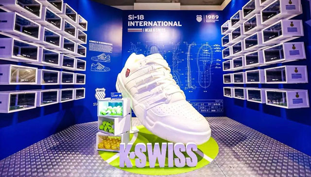 发售在即，K·SWISS限量版Si-18“中古色”满贯鞋亮相广州OHO快闪活动