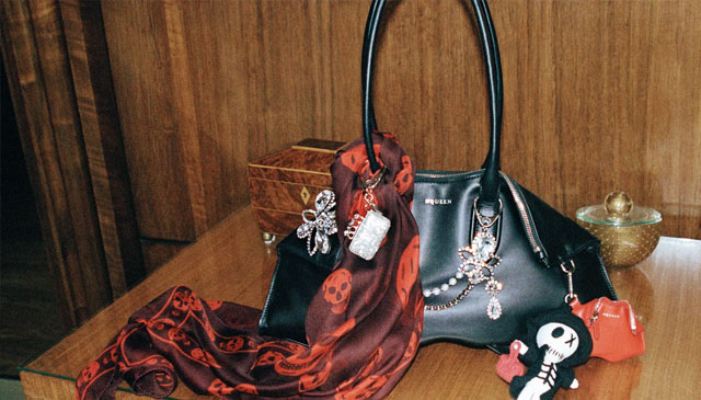 The Manta系列手袋——McQueen 2026早春系列新品